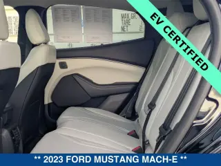 Ford Mustang Mach-E 2023 Premium SUV de 4 puertas