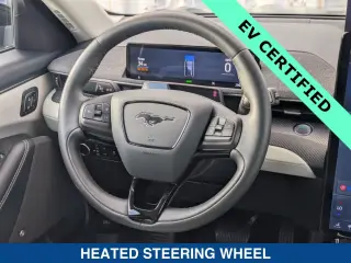 Ford Mustang Mach-E 2023 Premium SUV de 4 puertas