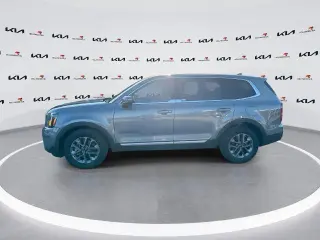 Kia Telluride 2024 LX SUV de 4 puertas