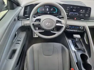 Hyundai ELANTRA 2025 SEL Sport 4dr Sedan