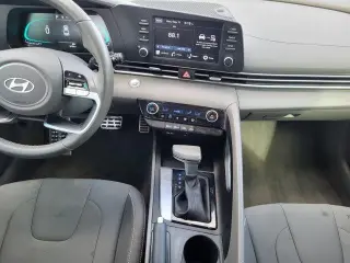 Hyundai ELANTRA 2025 SEL Sport 4dr Sedan