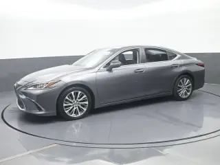 Sedán de 4 puertas Lexus ES 350 2021