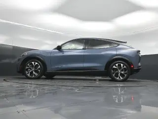 Ford Mustang Mach-E 2023 Premium SUV de 4 puertas