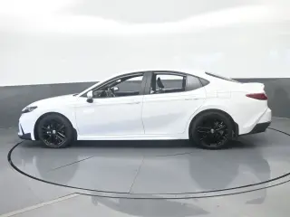 Toyota Camry 2026 SE 4dr Sedán