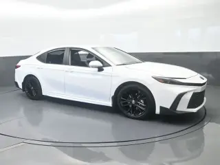 Toyota Camry 2026 SE 4dr Sedán