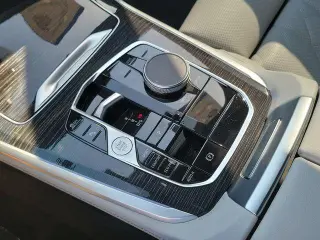 BMW X5 2024 sDrive40i Vehículo de Actividad Deportiva de 4 puertas