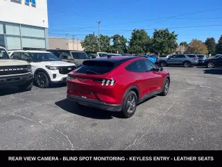 Ford Mustang Mach-E 2023 SUV de 4 puertas AWD Select