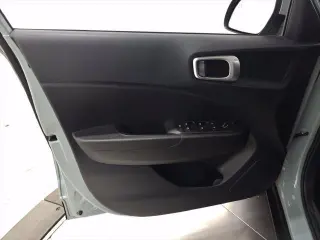 Hyundai VENUE 2025 SEL Crossover de 4 puertas