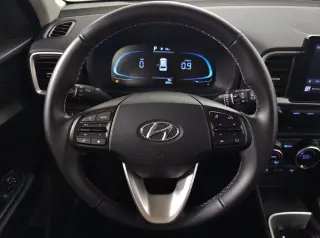 Hyundai VENUE 2025 SEL Crossover de 4 puertas