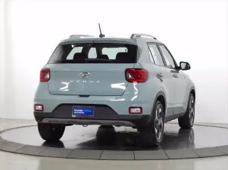 Hyundai VENUE 2025 SEL Crossover de 4 puertas