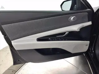 Hyundai ELANTRA 2024 Limited Sedán de 4 puertas