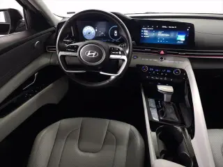 Hyundai ELANTRA 2024 Limited Sedán de 4 puertas