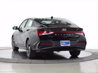 Hyundai ELANTRA 2024 Limited Sedán de 4 puertas