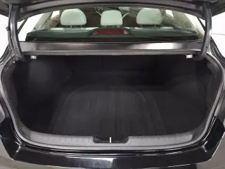 Hyundai ELANTRA 2024 Limited Sedán de 4 puertas