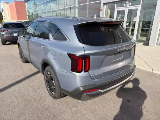 Kia Sorento 2024 AWD S 4 puertas SUV