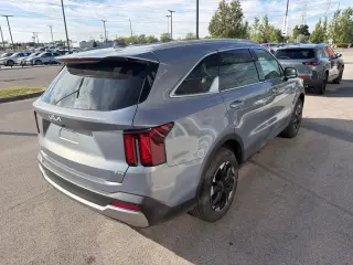 Kia Sorento 2024 AWD S 4 puertas SUV
