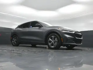 Ford Mustang Mach-E 2023 Select SUV de 4 puertas