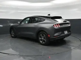Ford Mustang Mach-E 2023 Select SUV de 4 puertas