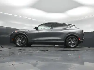 Ford Mustang Mach-E 2023 Select SUV de 4 puertas