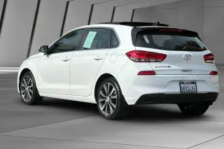 Hyundai ELANTRA GT 2020 4 puertas Hatchback