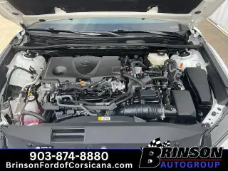 Toyota Camry 2026 SE sedán de 4 puertas