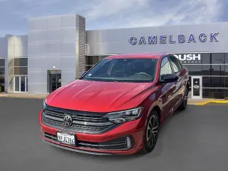 Volkswagen Jetta 2024 Sport sedán de 4 puertas 8A