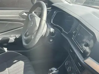 Volkswagen Jetta 2024 Sport sedán de 4 puertas 8A