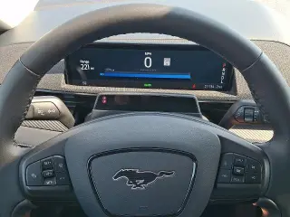 Ford Mustang Mach-E 2024 Select 4dr SUV