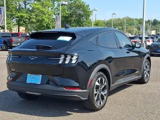 Ford Mustang Mach-E 2024 Select 4dr SUV