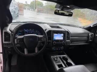 Ford Expedition 2019 4x2 XLT SUV de 4 puertas