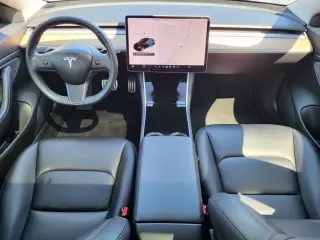 Tesla Model 3 2018 AWD Performance 4dr Fastback