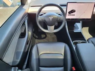 Tesla Model 3 2018 AWD Performance 4dr Fastback