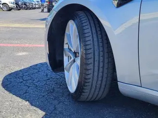 Tesla Model 3 2018 AWD Performance 4dr Fastback