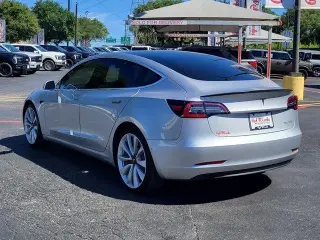 Tesla Model 3 2018 AWD Performance 4dr Fastback