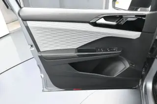 Volkswagen Taos 2024 S SUV de 4 puertas