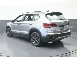 Volkswagen Taos 2024 S SUV de 4 puertas