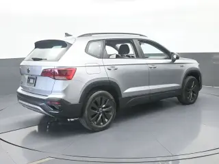 Volkswagen Taos 2024 S SUV de 4 puertas