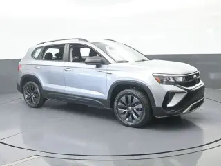 Volkswagen Taos 2024 S SUV de 4 puertas