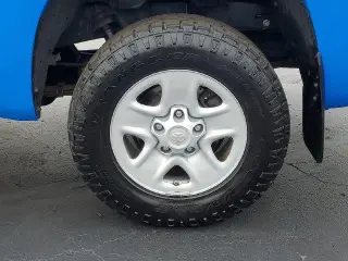 Toyota Tundra 2021 4x4 SR 4 puertas Cabina Doble Pickup Caja Corta