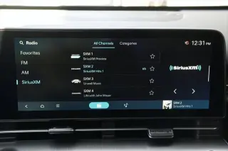Hyundai KONA 2026 AWD SEL Premium SUV de 4 puertas