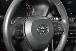 Toyota RAV4 2023 AWD XLE Premium SUV de 4 puertas