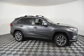 Toyota RAV4 2023 AWD XLE Premium SUV de 4 puertas