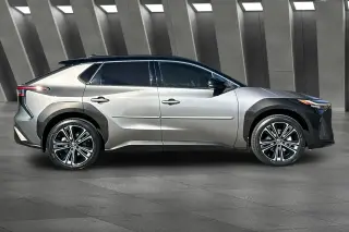 Toyota bZ4X 2023 AWD Limited Crossover de 4 puertas