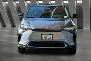 Toyota bZ4X 2023 AWD Limited Crossover de 4 puertas