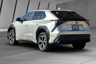 Toyota bZ4X 2023 AWD XLE Crossover de 4 puertas