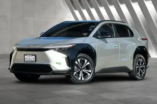 Toyota bZ4X 2023 AWD XLE Crossover de 4 puertas