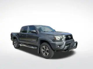 Toyota Tacoma 2015 4x2 PreRunner 4 puertas Doble Cabina Caja Corta 5.0 pies 4A