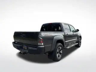 Toyota Tacoma 2015 4x2 PreRunner 4 puertas Doble Cabina Caja Corta 5.0 pies 4A