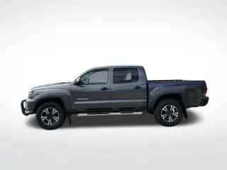 Toyota Tacoma 2015 4x2 PreRunner 4 puertas Doble Cabina Caja Corta 5.0 pies 4A