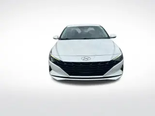 Hyundai ELANTRA 2023 SEL Sedán de 4 puertas